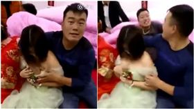 中國大陸,鬧婚,伴娘,變態,揉胸（圖／翻攝自微博）