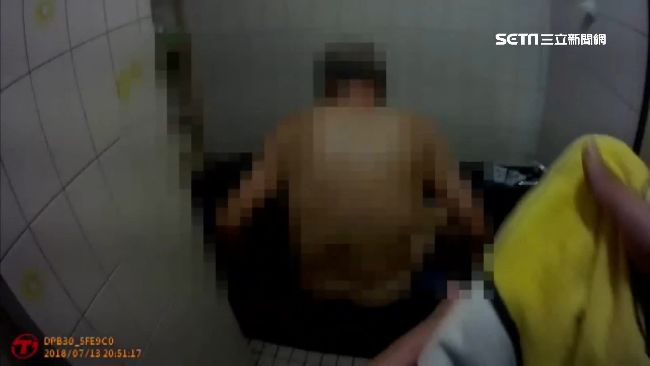 「救命啊！」8旬翁腿麻卡浴缸呼救