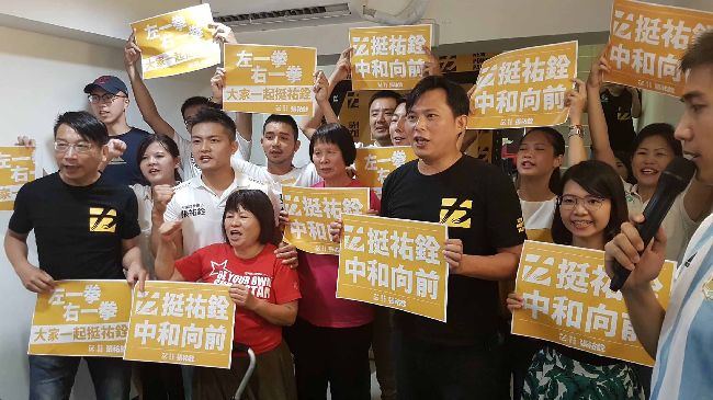 感謝黃國昌聲援　蔣月惠送上愛的抱抱