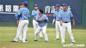 富邦悍將賽前練習。（圖／記者王怡翔攝）