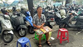 台中,賣彩券,刮刮樂,父親,阿棋,車禍,弱勢,行動不便（光線提供）