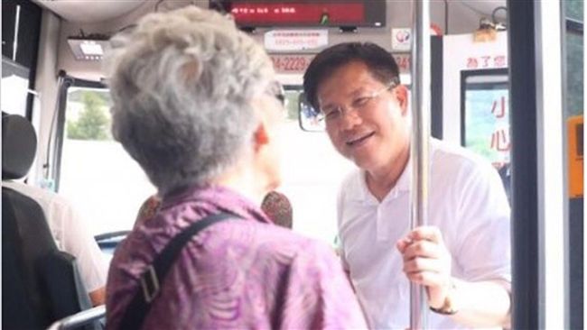 公車終於開進偏遠區　搭車免長途跋涉