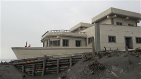 大船飛機造型違規農舍 宜縣府開罰