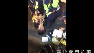 拒檢欲撞警車　警開槍制伏影片曝光