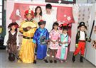 「萊特姐弟」擔任公益大使，化身為愛的攝影師，替弱勢孩童裝扮拍攝親子照圓夢。（記者邱榮吉/攝影）