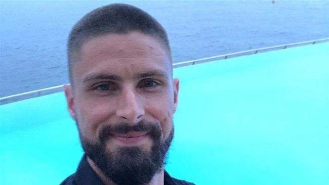 法國摘冠就變髮　吉魯說好的光頭呢？