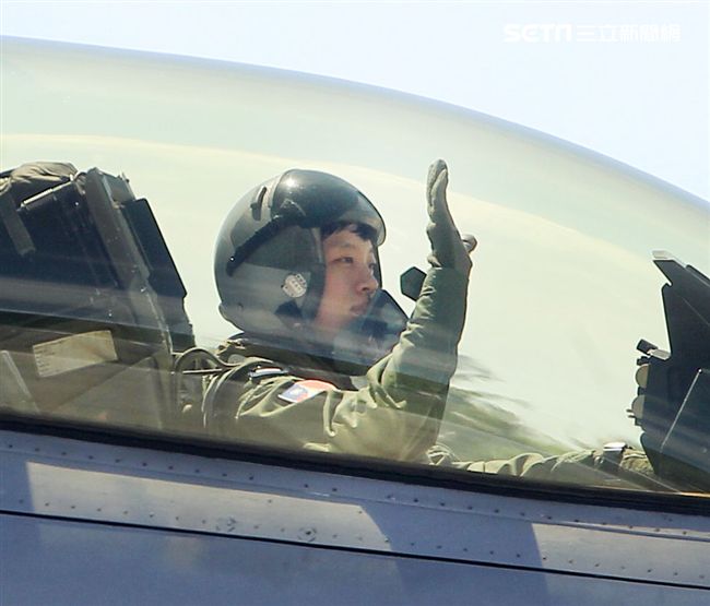 F16戰機女飛官蔣惠宇。（記者邱榮吉/台東拍攝）
