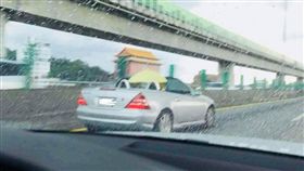 SLK,敞篷車,下雨,開關蓬,靜止,國道