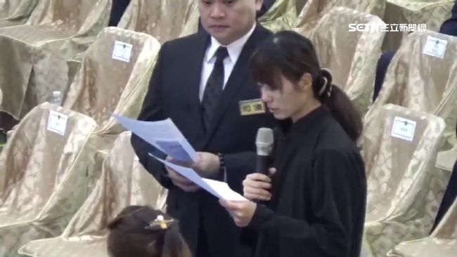 疑戰管指令釀撞山　飛官妻：不怪罪誰