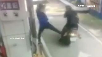 連加5次霸王油！員工猛踹騎士阻逃逸