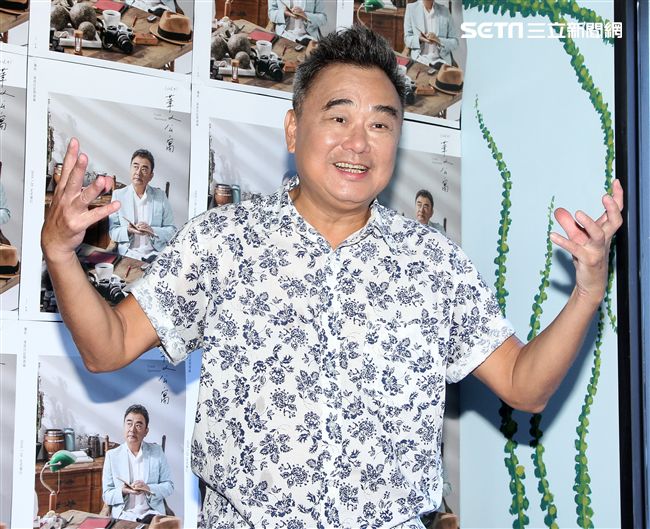 陳昇入行30週年最新專輯「華人公寓」發表。（記者邱榮吉/攝影）