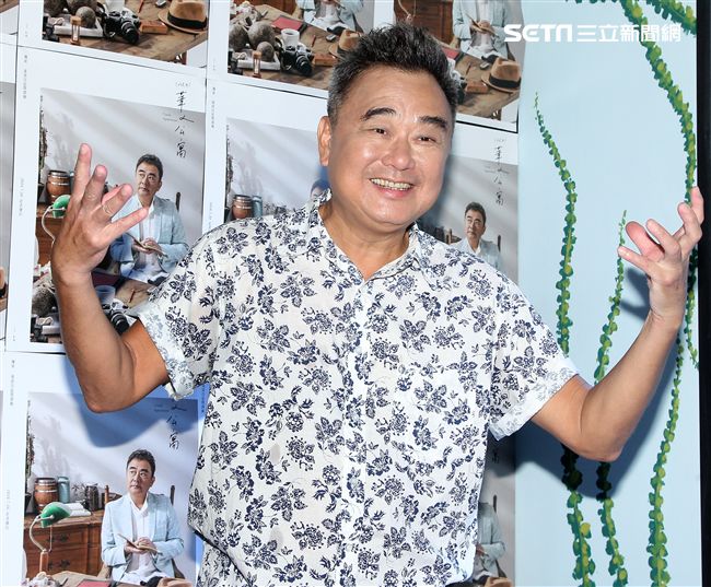 陳昇入行30週年最新專輯「華人公寓」發表。（記者邱榮吉/攝影）