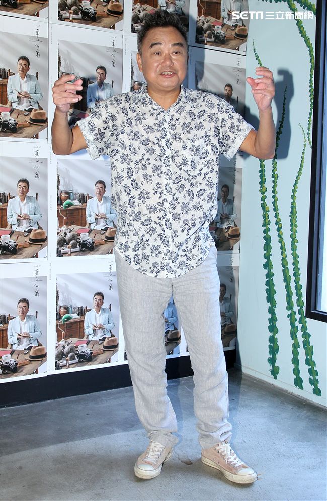 陳昇入行30週年最新專輯「華人公寓」發表。（記者邱榮吉/攝影）