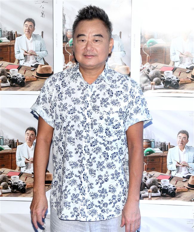 陳昇入行30週年最新專輯「華人公寓」發表。（記者邱榮吉/攝影）