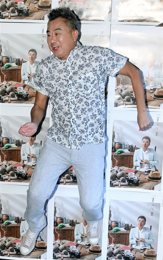 陳昇入行30週年最新專輯「華人公寓」發表。（記者邱榮吉/攝影）