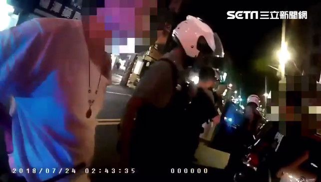 吃消夜巧遇遭圍毆 警迅速到場逮人