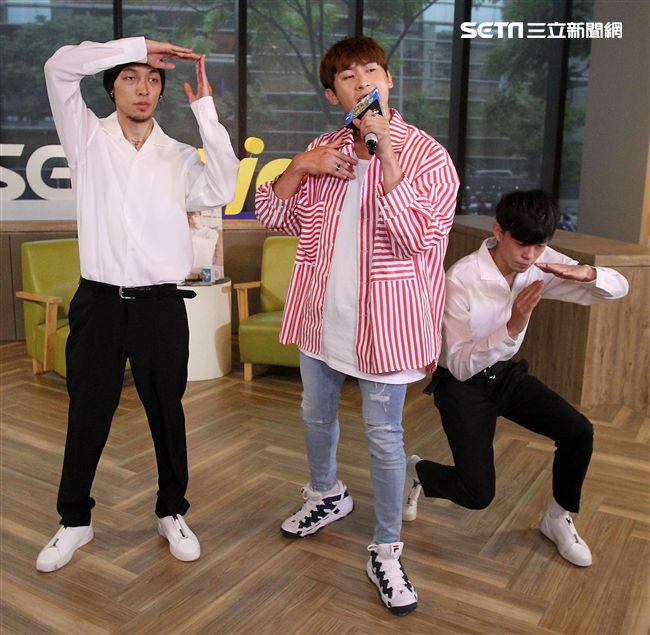 梅中原安安大明星。（記者邱榮吉/攝影）