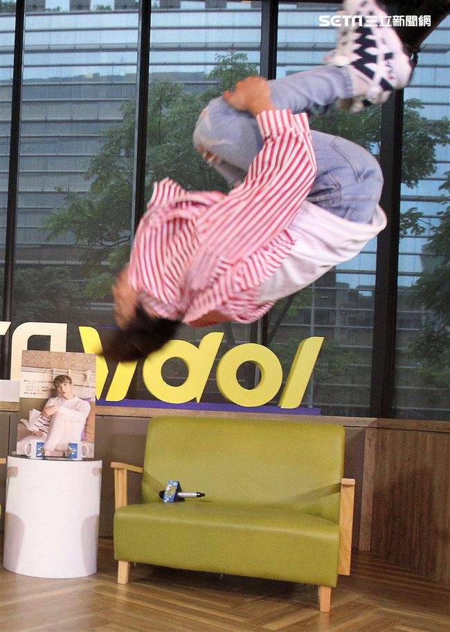 梅中原安安大明星。（記者邱榮吉/攝影）