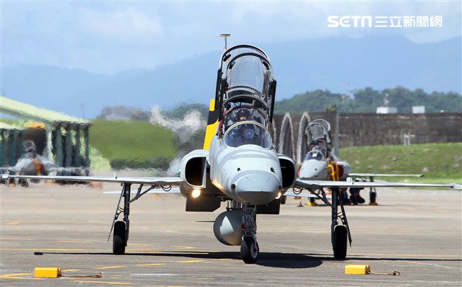 F5戰機女飛官郭馨儀。（記者邱榮吉/台東拍攝）