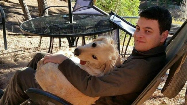 驚！以為愛犬在門外　打開門竟是…