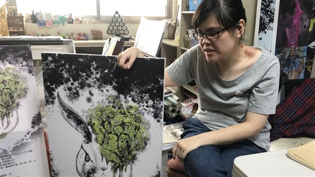 她自閉曾遭霸凌！「畫」出心聲反拿獎