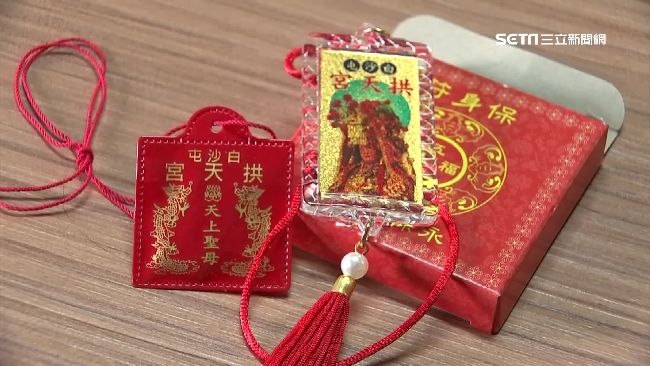 討9個香火袋太貪心？香客參拜文惹議