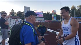 鄭兆村擲83公尺67  瑞典大獎賽奪金亞洲男子標槍紀錄保持人鄭兆村（右），26日在瑞典卡爾斯塔德舉辦的田徑大獎賽擲出本季次佳的83公尺67，勇奪金牌。（中華田協提供）中央社記者龍柏安傳真  107年7月26日