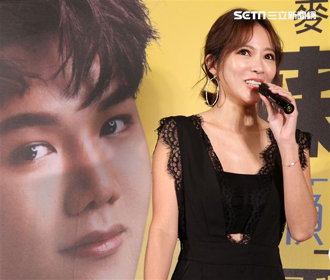 戲劇女神高宇蓁秀歌聲想圓歌手夢。（記者邱榮吉/攝影）