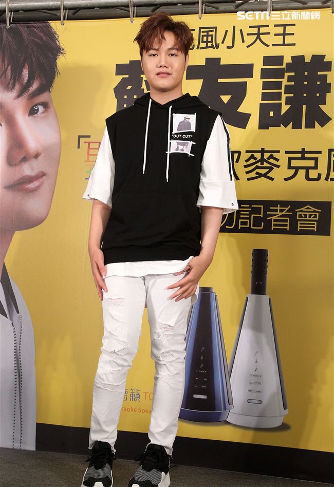 18歲中輟生蘇友謙靠麥克風創奇蹟成為億萬富翁。（記者邱榮吉/攝影）