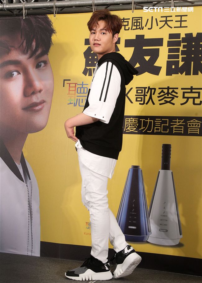 18歲中輟生蘇友謙靠麥克風創奇蹟成為億萬富翁。（記者邱榮吉/攝影）