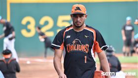 統一獅洋投馬丁尼茲。（圖／記者王怡翔攝）