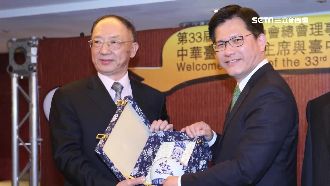 他握完手後下殺手！粗魯取消東亞青運