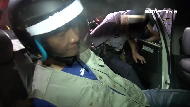 持鐵鎚攻擊憲兵遭逮　男自稱有妄想症