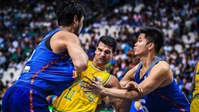 菲律賓男籃和澳洲在世界盃資格賽中鬥毆（圖／翻攝自FIBA官網