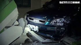 彰化拒警攔查飛車逃 許姓毒販撞牆狼狽落網／翻攝畫面