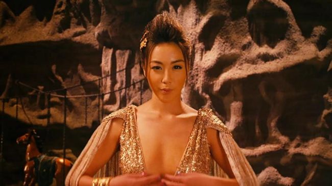 肉蒲團女星認生子！巨乳走樣也沒關係