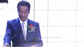 富士康30週年活動　郭台銘致詞鴻海集團6日在中國大陸深圳舉辦富士康30週年慶和實體經濟與數字經濟融合發展高峰論壇。鴻海董事長郭台銘出席並致詞。中央社記者張謙深圳攝  107年6月6日