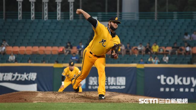 紐維拉無安打比賽　中職史上第8人