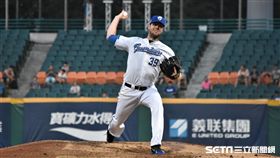 富邦悍將洋投羅力。（圖／記者王怡翔攝）
