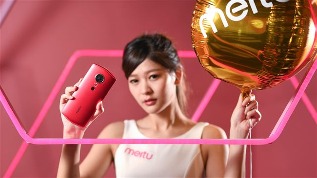 美圖T9登台！完美化身女孩專屬男友