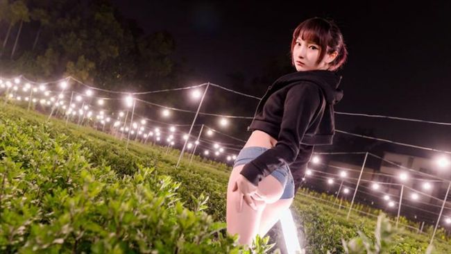 美尻正妹Coser　露南半球引暴動