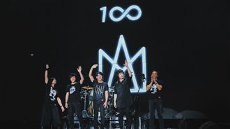 五月天百場達標！嘉賓上台「比大小」