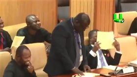 迦納,村名,村莊,村落,性,國會,議員,供電,非洲,西非,John Frimpong Osei　圖／翻攝自推特　https://goo.gl/iv7Fsa