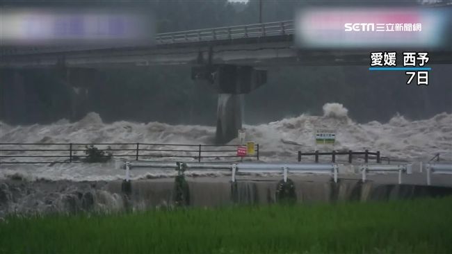 強颱雲雀登日！救人警車遭大浪捲走！