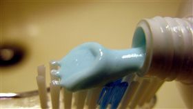 「擠牙膏」看人格特質！這種人最自私
擠牙膏,習慣,人格特質,心理,個性,自私,分析
https://flic.kr/p/6RbfyN
（圖／攝影者frankieleon, Flickr CC License）