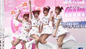 跳躍照左起少琦、ＭＡＹ、依渟、Stella。（圖／RED PEOPLE提供）