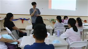 數學博士化身照服天使 熱忱服務獲長者肯定