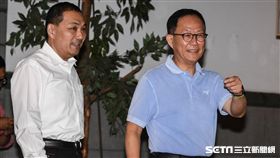 丁守中、侯友宜出席雙北願景高峰會。 （圖／記者林敬旻攝）