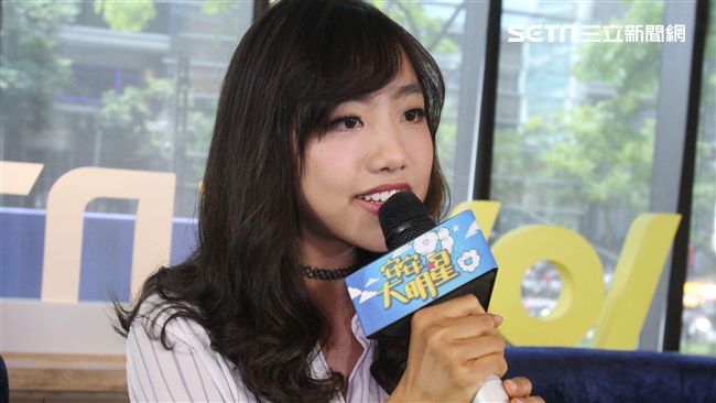 蔡佩軒清唱抖音神曲　忘詞反應超萌