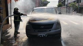 新北市,新莊,化成路,休旅車,火燒車